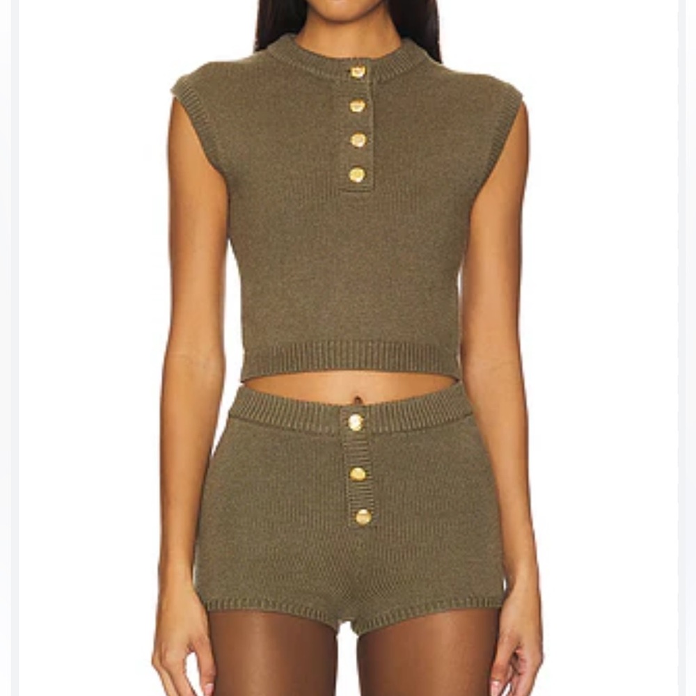 NWT Lovers and Friends Ayden Sweater Top and Shorts Set Hunter Green size L